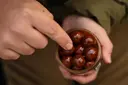 NIKL Boilies v dipu STRAWBERRY - 250ml